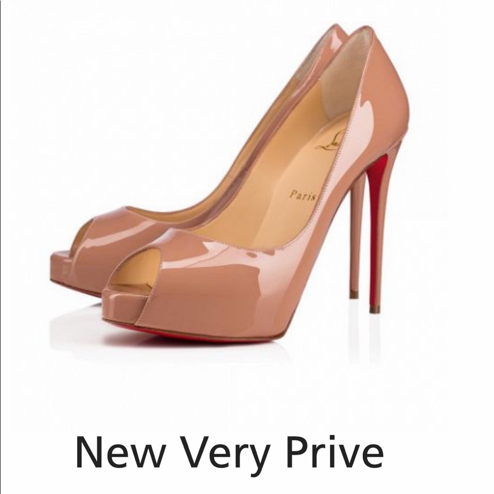 Slightly worn louboutin nude 4 inch heel